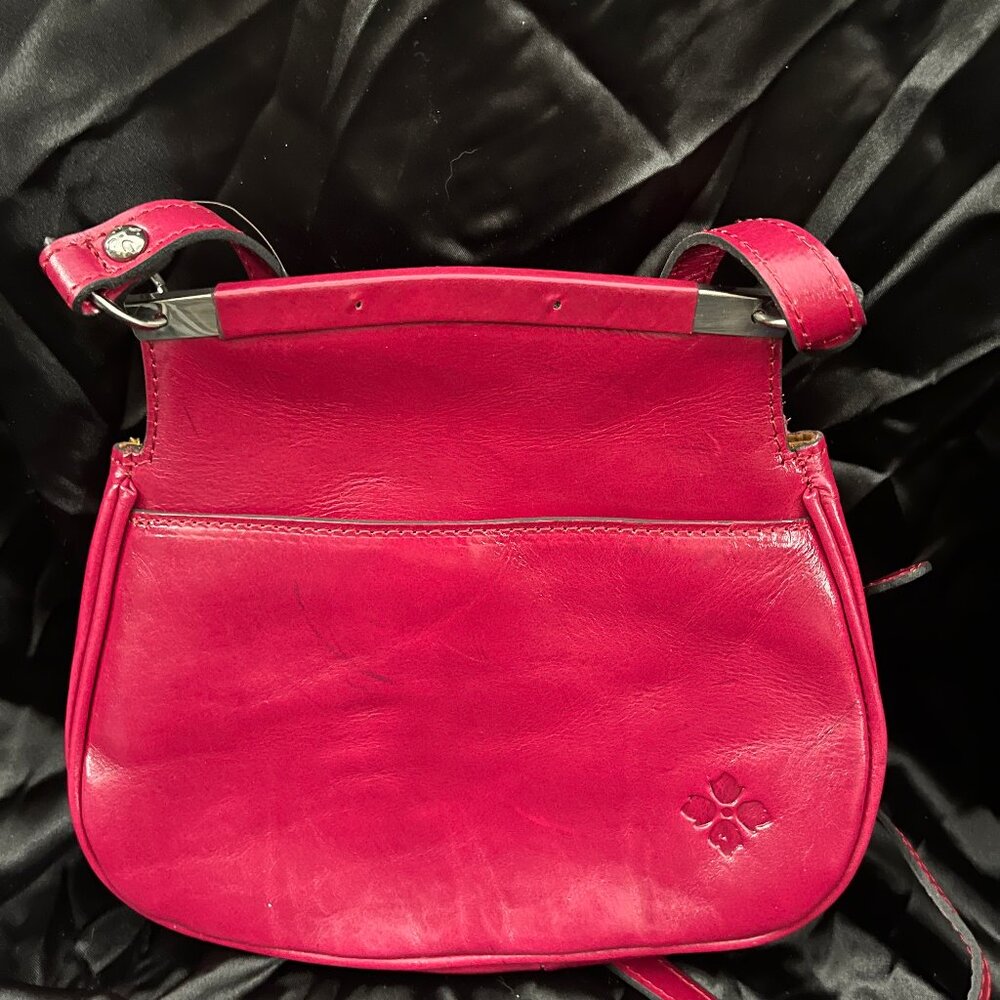 NWOT Patricia Nash Leather Red Rose Tooled Crossbody Saddle Bag - Picture 3 of 5
